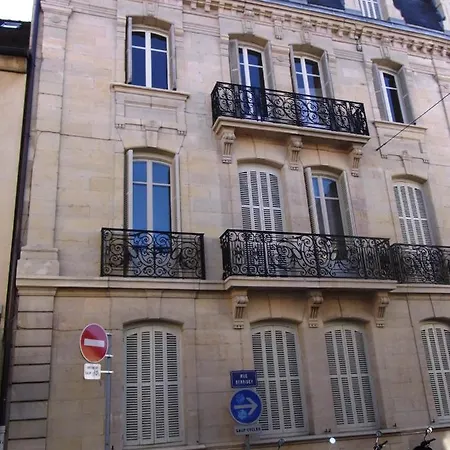 Bonnard - View In 90 Sqm Airconditioned Dijon