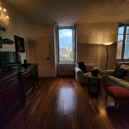 Bonnard - View In 90 Sqm Airconditioned