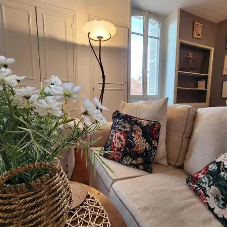 Bonnard - View In 90 Sqm Airconditioned Dijon