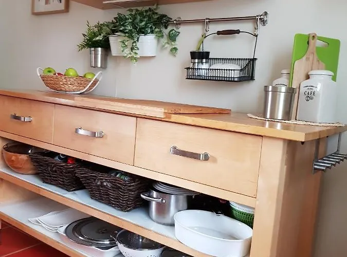 Bonnard - View In 90 Sqm Airconditioned Apartment