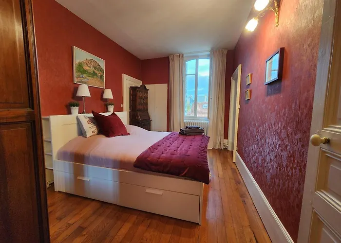 Bonnard - View In 90 Sqm Airconditioned *