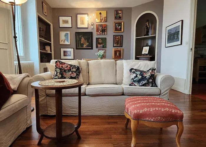 Bonnard - View In 90 Sqm Airconditioned Apartment