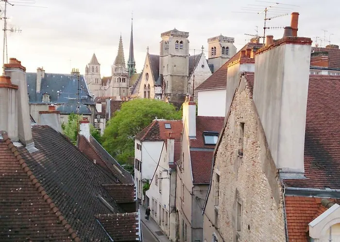 Bonnard - View In 90 Sqm Airconditioned *